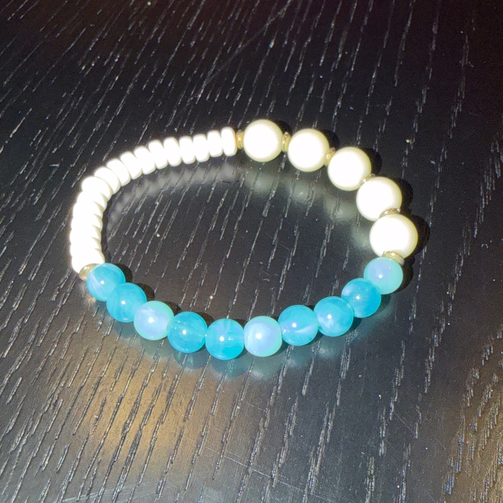 NWT  Beaded Bracelet Stretch bracelet mix and match 3 for $35 all Plunder BRC1
